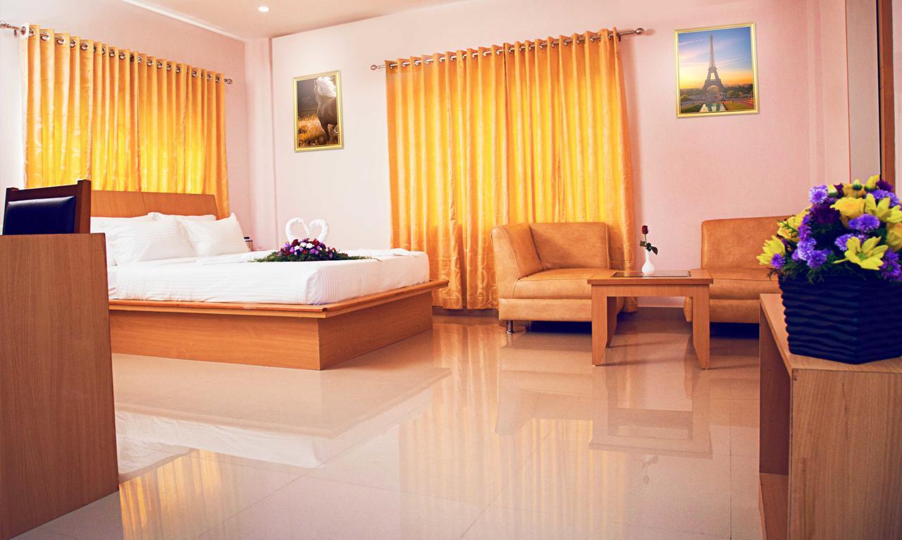 Hotel Rainbow Suites Kannur Exterior foto